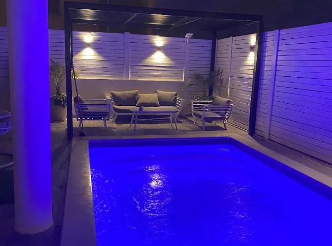 Luxury Duplex With Private Pool