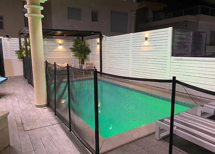 Luxury Duplex With Private Pool